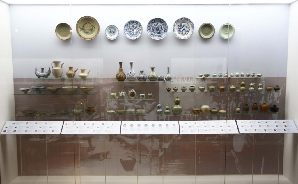 Philippine Gold, Indigenous Textiles & Southeast Asian Trade Ware